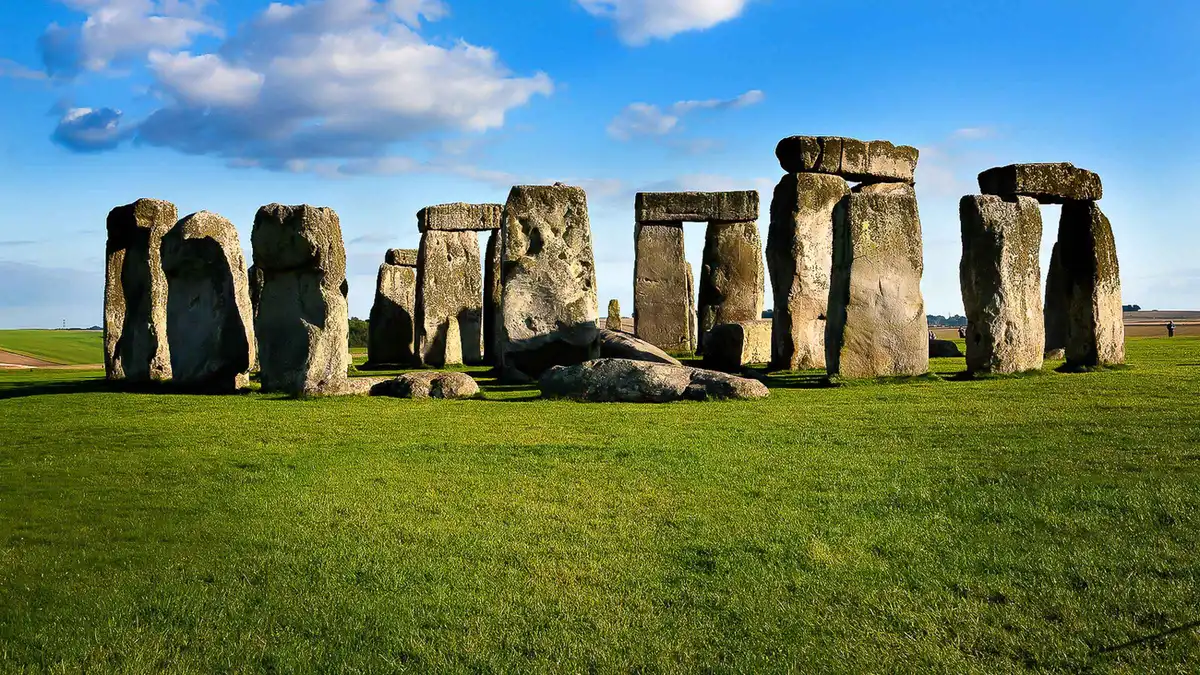 Stonehenge at opening, then Bath on a Stonehenge tour from London, Wiltshire, England